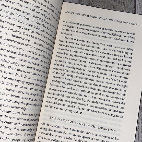 In the Meantime Finding Love and Yourself and the love you want hardback book - Picture 6 of 8